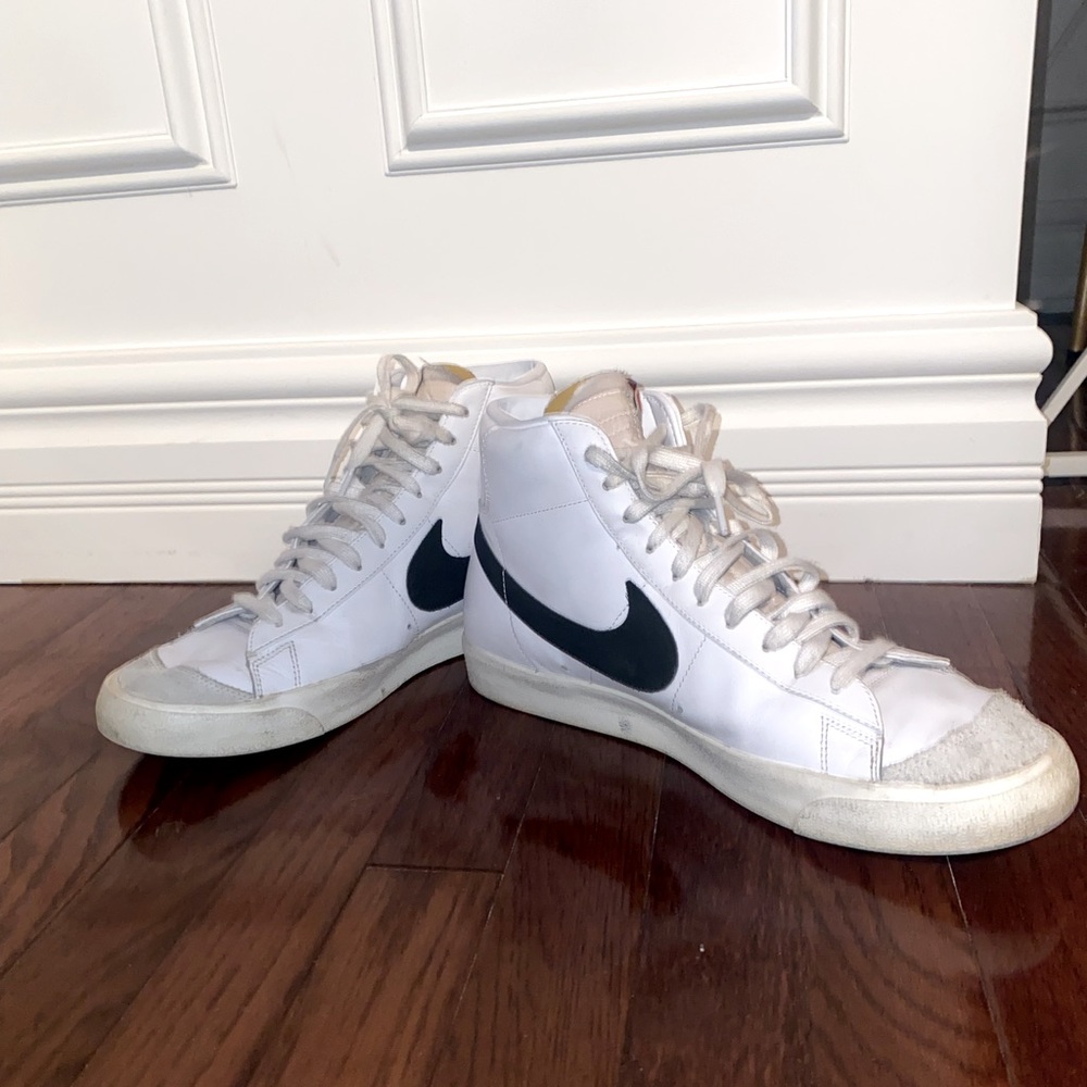 Nike mens sneakers size 12.5